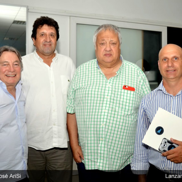 mus170117-0184-u7xspj1a